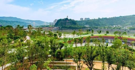 达州市南城区中心组团火峰山旁计划拍卖一宗商住用地