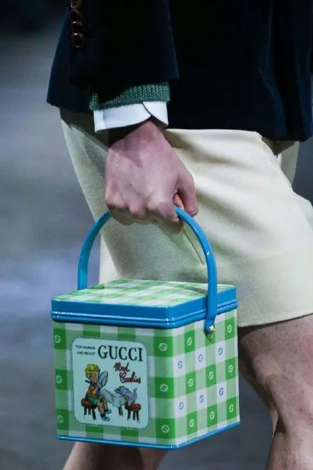 lv推出8200元草帽无库存网友我们村只卖5元要多少有多少