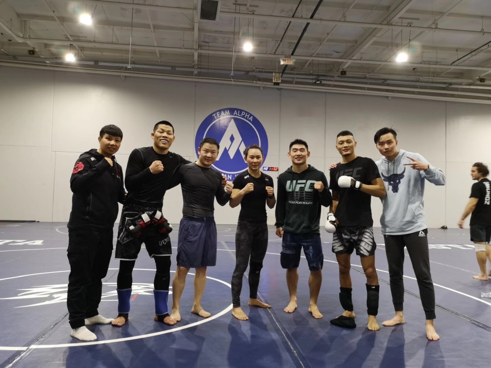 宋亚东出战格斗界春晚总裁坚信他能再次获得花红