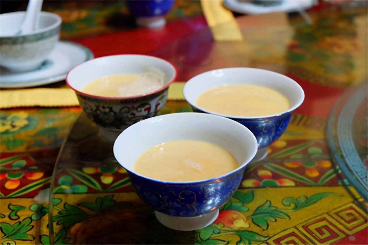 康定旅游这12道特色美食不容错过让你品味当地独特饮食文化