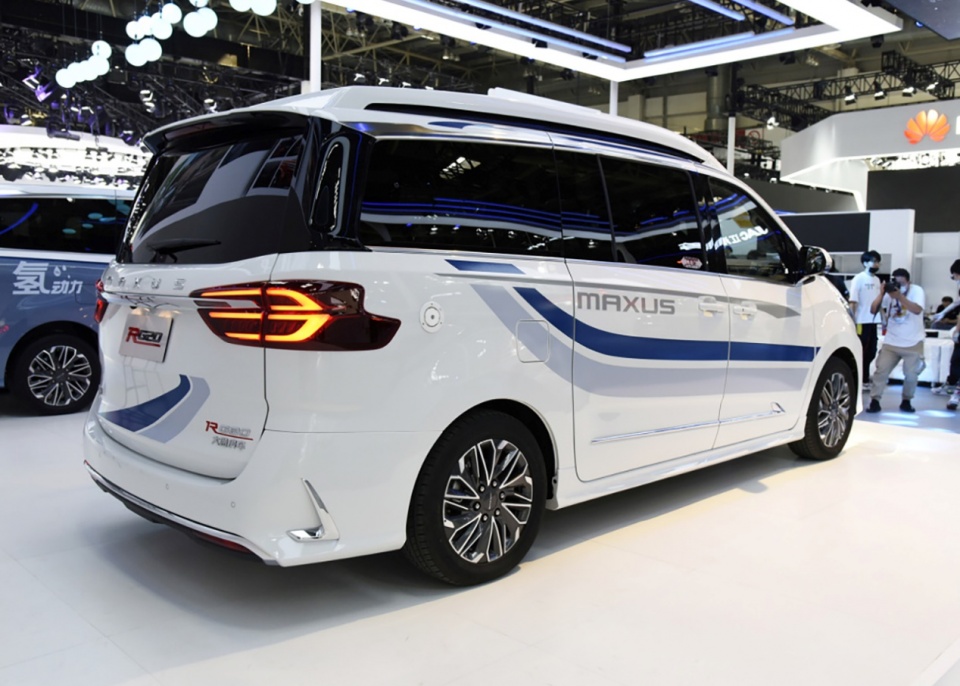 像是上汽大通rg20车型就是比较经典的一款房车了,也是一款实用性比较