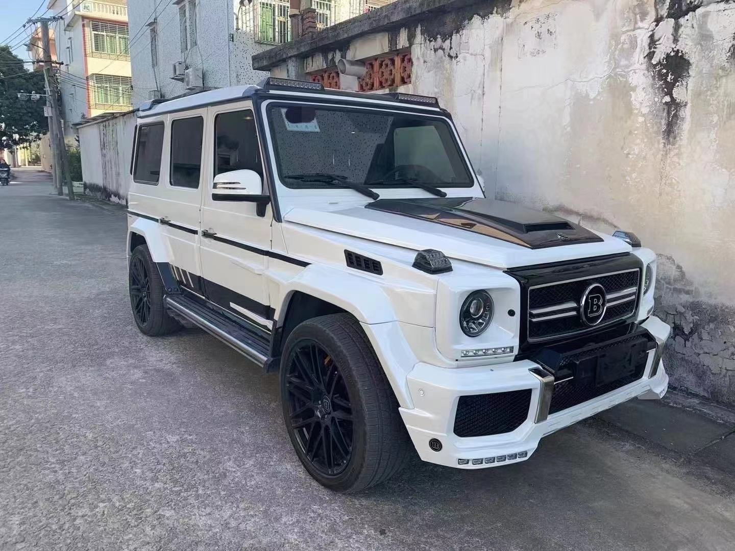 18年奔驰g63仅售85万充满了粗犷的越野风范又不失科技感