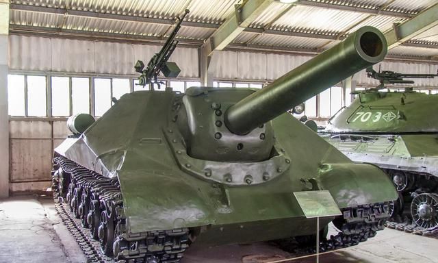 "704"坦克歼击车:本应成为虎式坦克天敌,火炮口径152.4毫米!