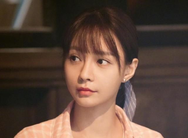 沈梦辰15年前参加模特时的照片曝光,除了眼睛,你还能认出什么?