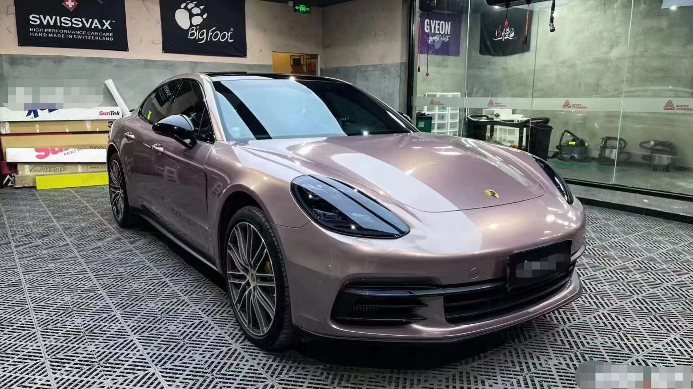 保时捷panamera4s改色冰莓粉真的甜美与高冷相遇的效果