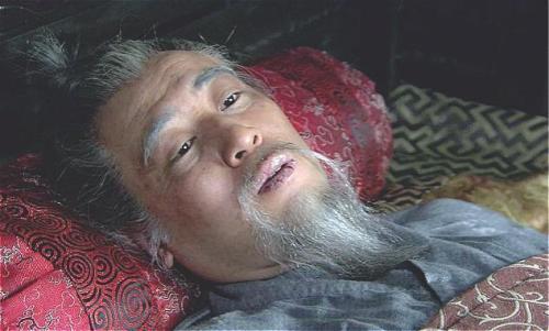 刘备死前给刘禅留下一人,能帮他一统三国,却被诸葛亮贬为庶民