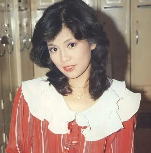 吴孟达无扶灵,翁美玲泪目,陈百强感人|扶灵|陈百强|翁美玲_新浪新闻