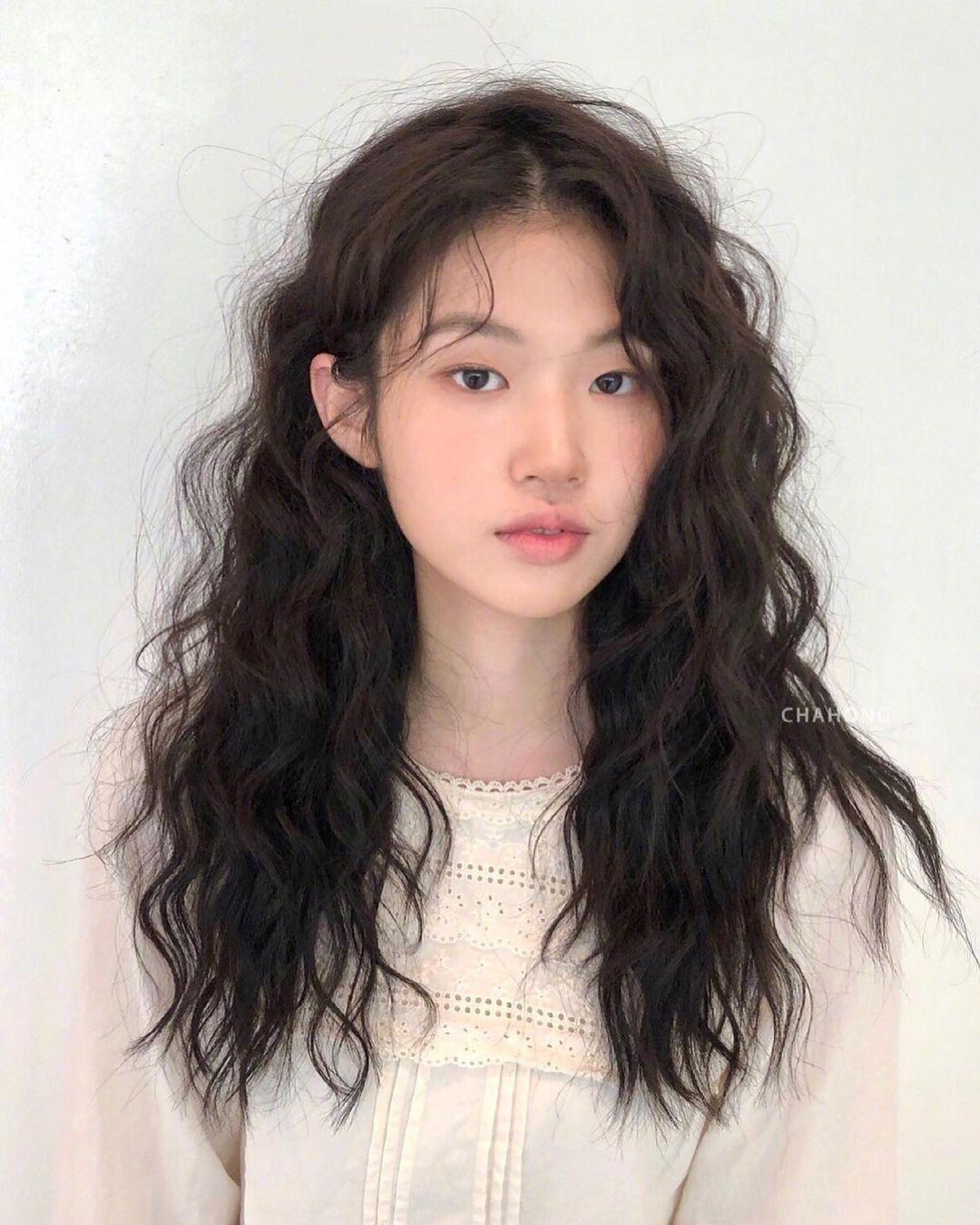 今年超级流行的韩式蛋卷头,可盐可甜的感觉