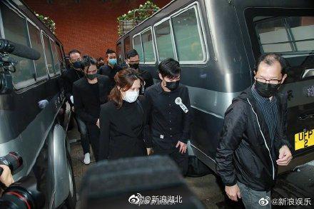 8日吴孟达遗体告别仪式举行上午10点10分