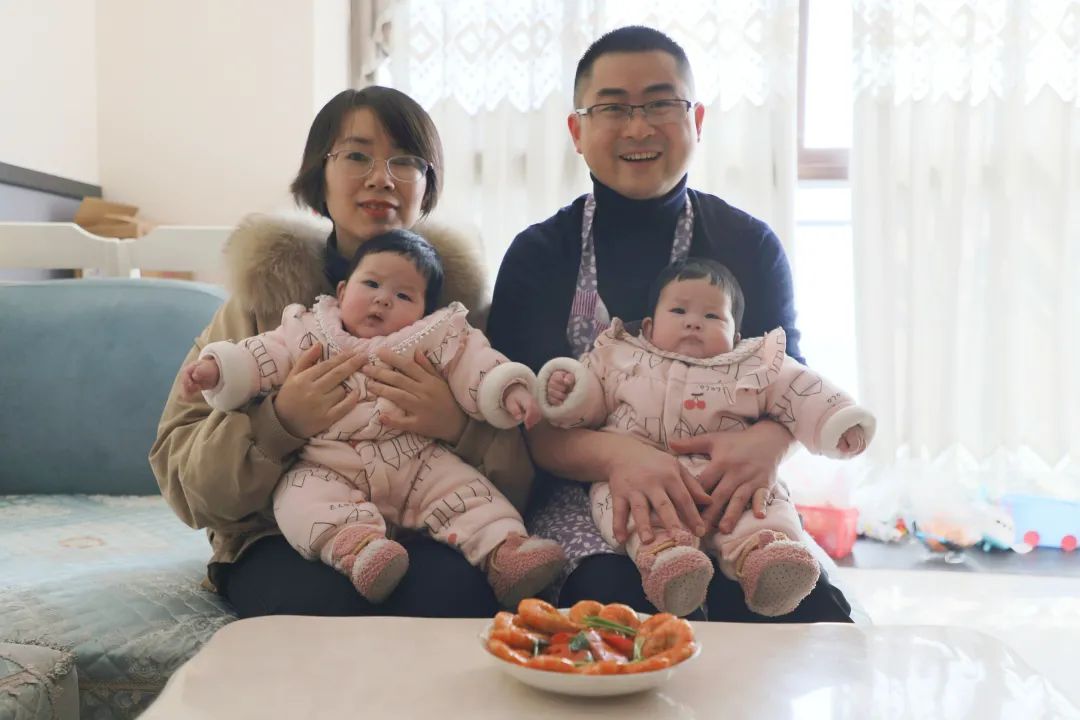 今天妇女节,乐山纪检“直男”花样表白休闲区蓝鸢梦想 - Www.slyday.coM 今天妇女节,乐山纪检“直男”花样表白休闲区蓝鸢梦想 - Www.slyday.coM