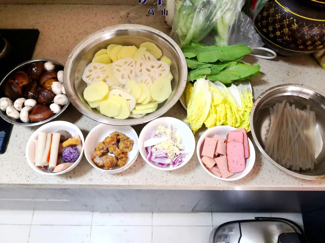 今天妇女节,乐山纪检“直男”花样表白休闲区蓝鸢梦想 - Www.slyday.coM 今天妇女节,乐山纪检“直男”花样表白休闲区蓝鸢梦想 - Www.slyday.coM