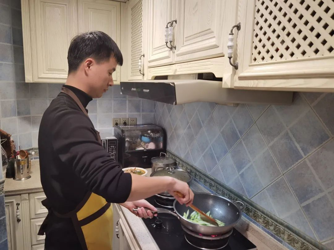 今天妇女节,乐山纪检“直男”花样表白休闲区蓝鸢梦想 - Www.slyday.coM 今天妇女节,乐山纪检“直男”花样表白休闲区蓝鸢梦想 - Www.slyday.coM