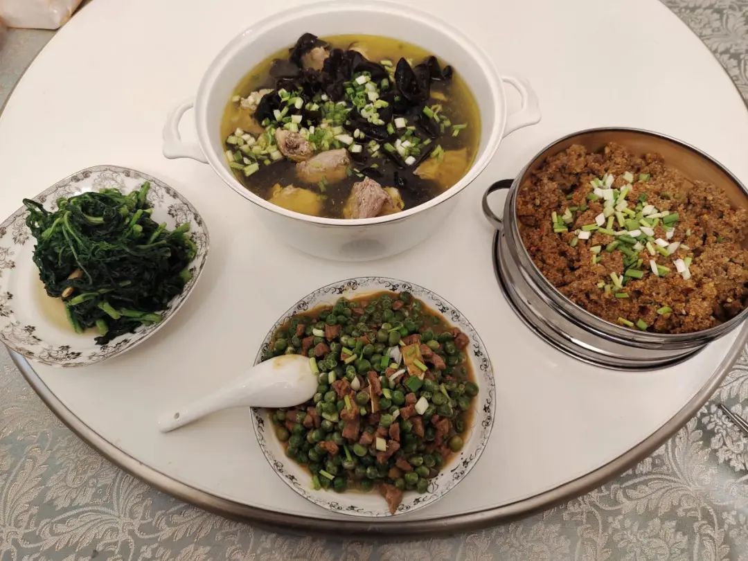 今天妇女节,乐山纪检“直男”花样表白休闲区蓝鸢梦想 - Www.slyday.coM 今天妇女节,乐山纪检“直男”花样表白休闲区蓝鸢梦想 - Www.slyday.coM