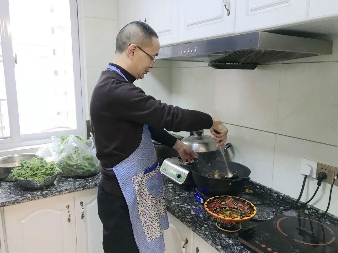 今天妇女节,乐山纪检“直男”花样表白休闲区蓝鸢梦想 - Www.slyday.coM 今天妇女节,乐山纪检“直男”花样表白休闲区蓝鸢梦想 - Www.slyday.coM