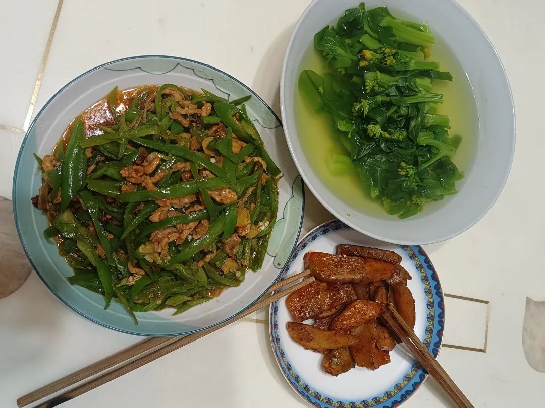 今天妇女节,乐山纪检“直男”花样表白休闲区蓝鸢梦想 - Www.slyday.coM 今天妇女节,乐山纪检“直男”花样表白休闲区蓝鸢梦想 - Www.slyday.coM