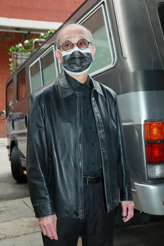 泪目吴韦仑透露父亲吴孟达遗愿好好照顾母亲