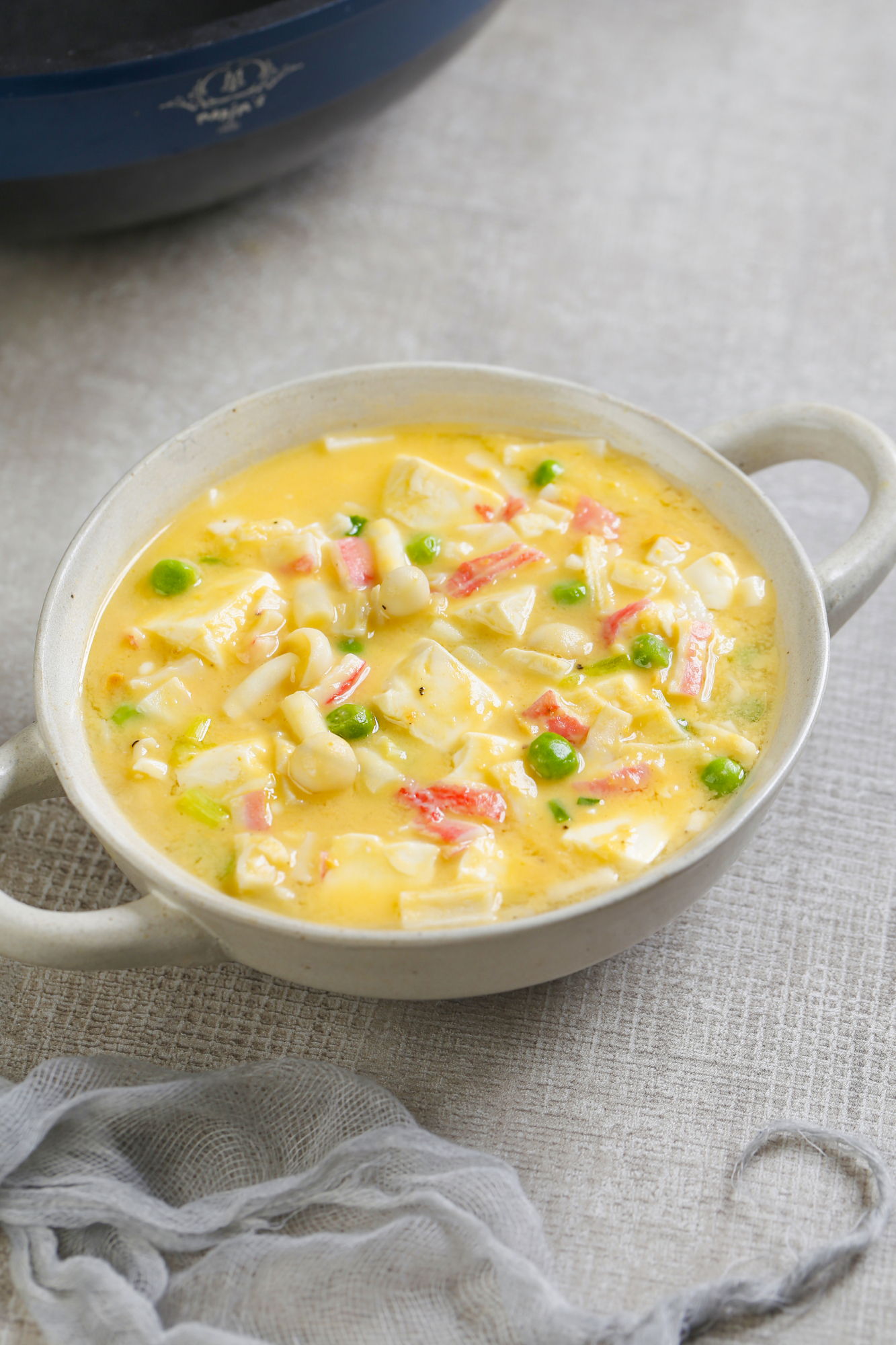 咸蛋黄豆腐羹软嫩鲜香超有食欲吃一次就忘不了