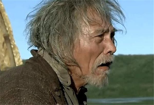 李幼斌饰演的朱开山自不必说,是个传奇且有能力魄力和头脑的人物,他