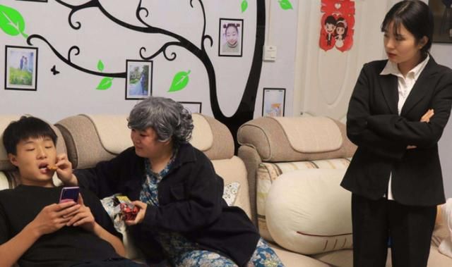 比给老人要钱,就还要可耻的4种子女啃老方式,你知道是什么吗?休闲区蓝鸢梦想 - Www.slyday.coM