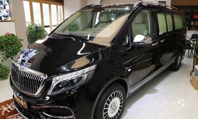 网红明星最爱!奔驰lv定制版豪华保姆车,奢华高调超有面子