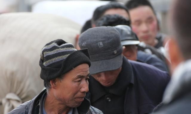 比给老人要钱,就还要可耻的4种子女啃老方式,你知道是什么吗?休闲区蓝鸢梦想 - Www.slyday.coM