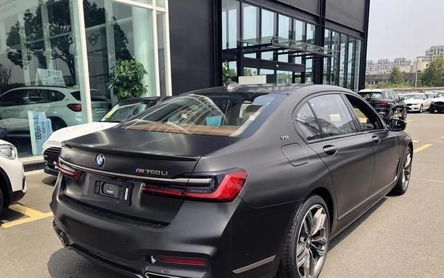 2021款m760li正式到港!6.6t 8at,头等舱后排