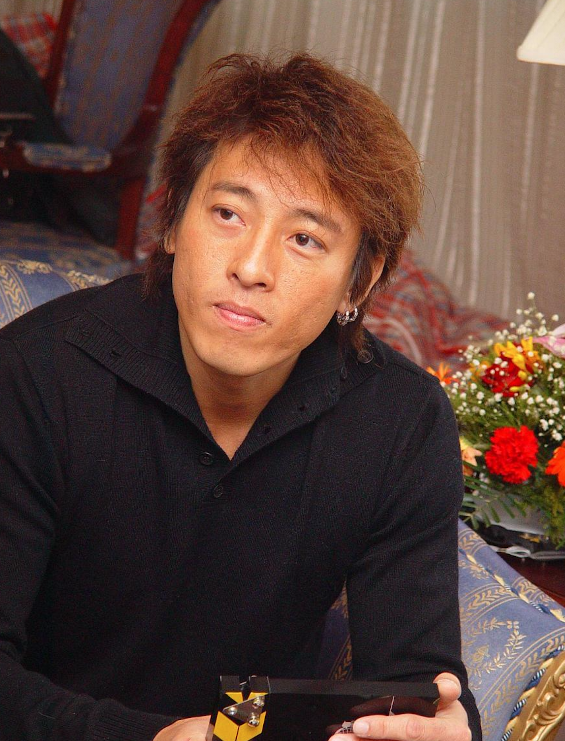 吕颂贤陪妻子吃斋20年受妻子启发经营素食店已坐拥七家餐厅