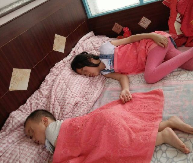 孩子睡觉喜欢踢被子不仅仅是因为热这些原因家长要了解