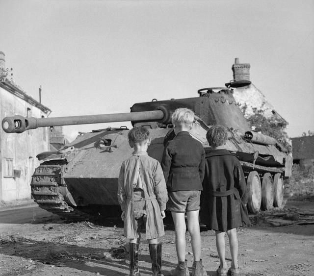 “虎王”重型坦克：两公里外秒杀谢尔曼,可惜有一个重大缺陷休闲区蓝鸢梦想 - Www.slyday.coM