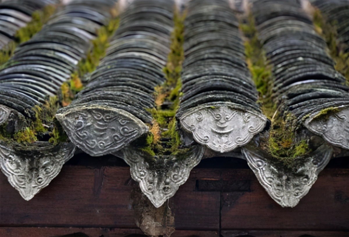 滴水瓦——中国古建筑屋檐上的艺术