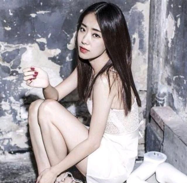 张小雯爆红前后看了令人深思