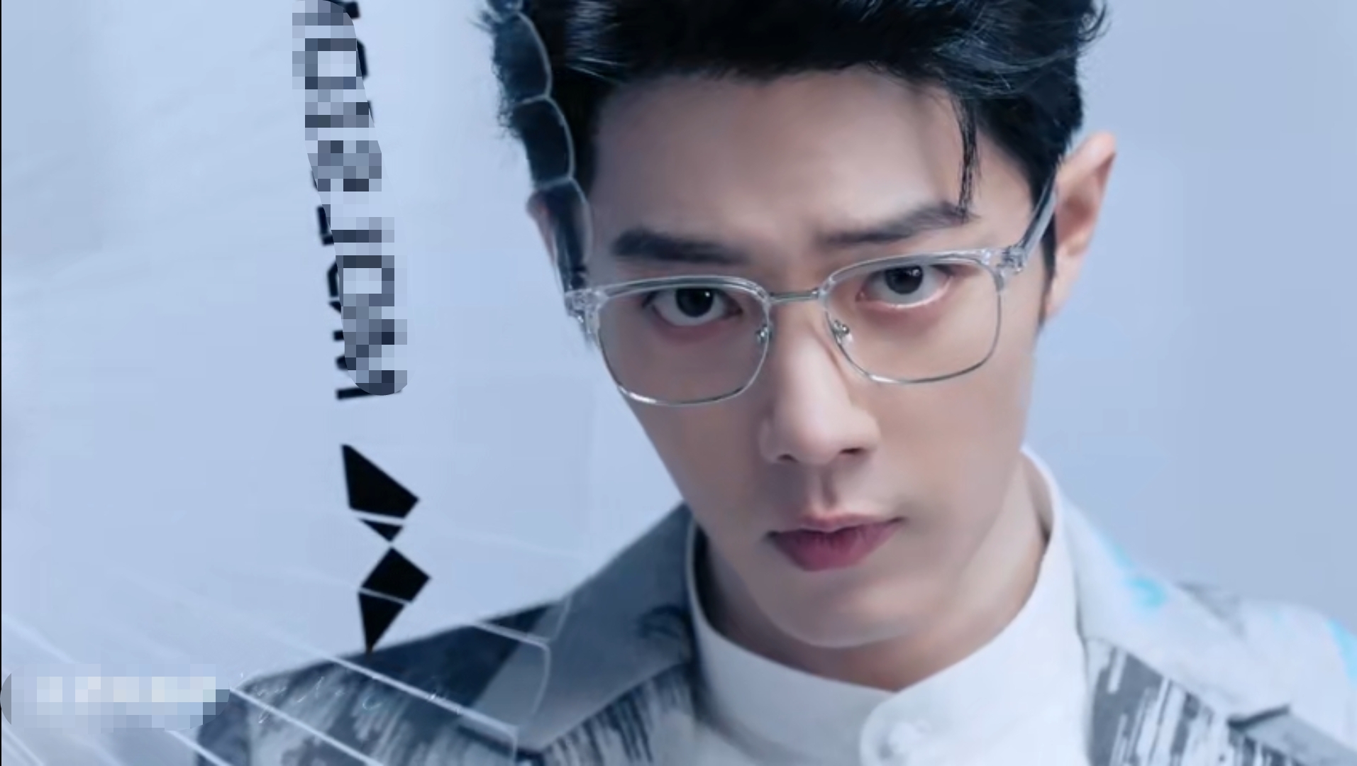 肖战怼脸镜头曝出戴眼镜拍大片更有感90后顶流已全面归来