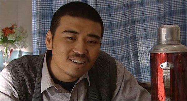 血色浪漫李奎勇生命的最后为何后悔把儿子带到了这世上