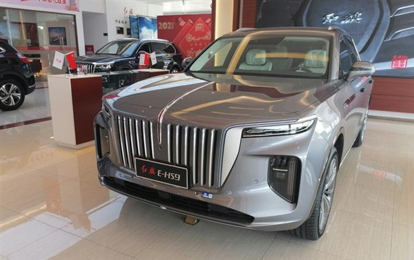 燃油红旗hs9曝光,车长超5米,轴距超3米,售价或低于纯电版-新浪汽车