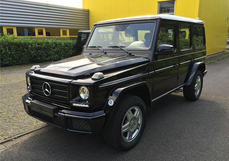 五菱宏光有一个外号叫秋名山神车,网络上关于五菱宏光的段子不绝于耳