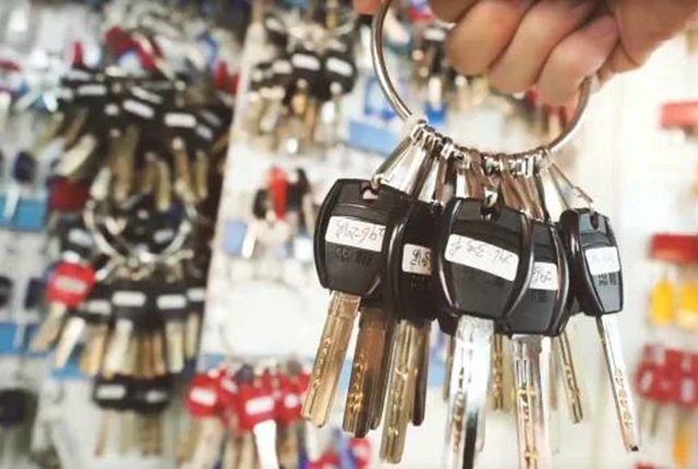 "头号包租公"一年收租"这数"|吴宗权|吴光正|包玉刚_新浪新闻