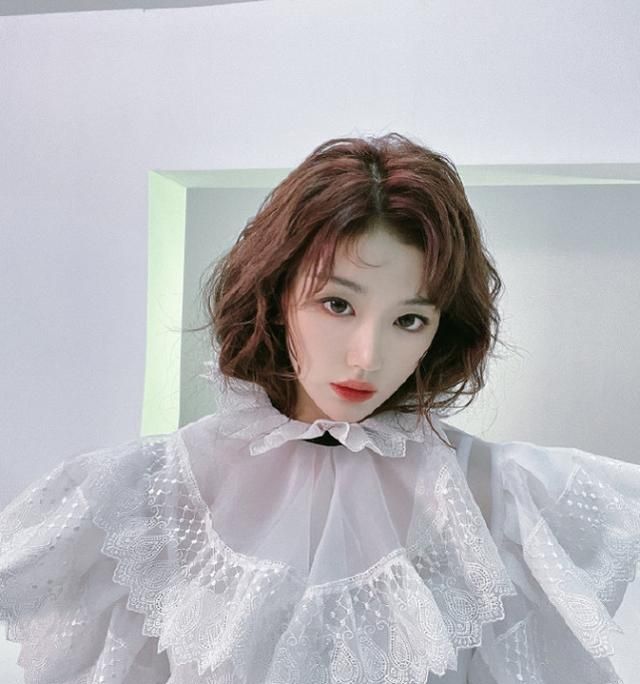 女星短发造型喻言帅酷宋雨琦精致孔雪儿真是个小机灵鬼