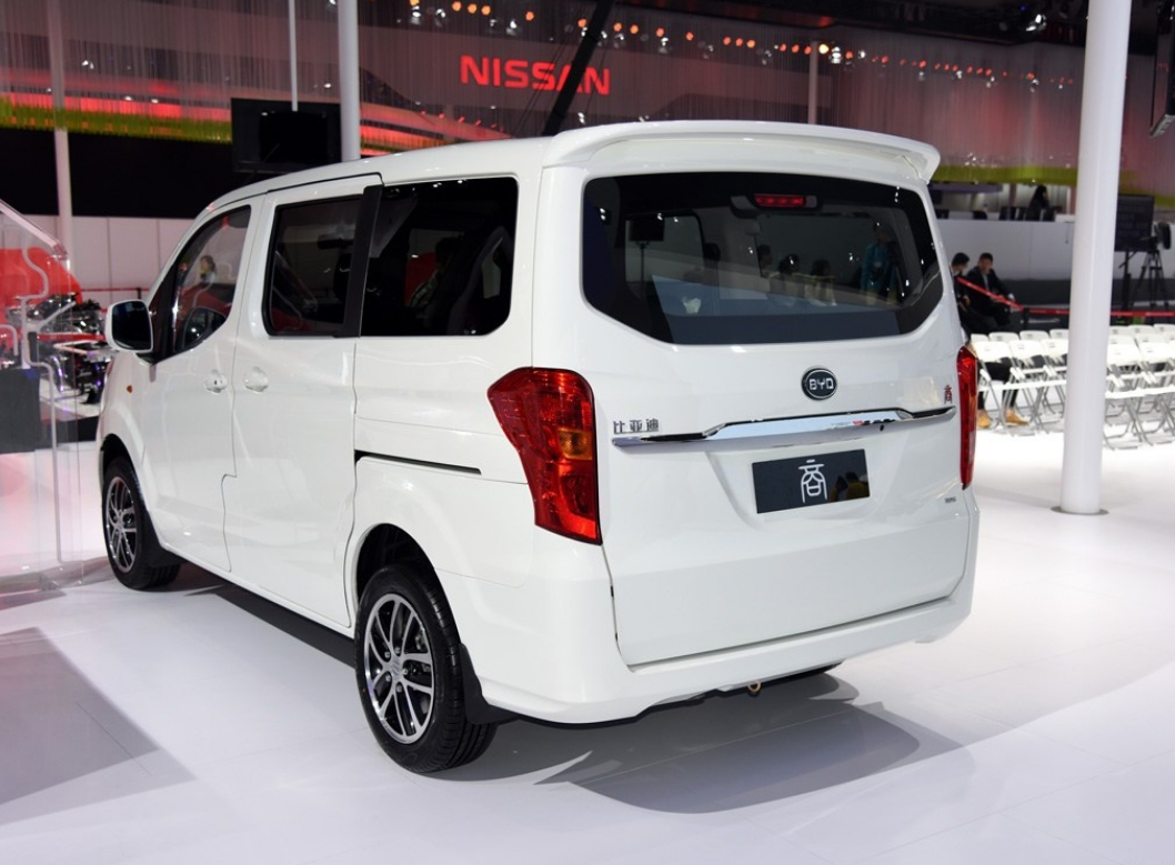 比亚迪商复活造型有点落伍578座都有