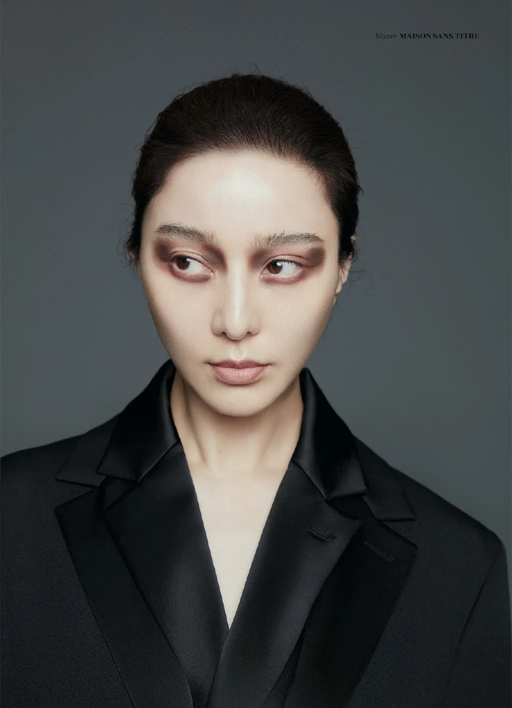 尝试概念妆,怼脸拍暴露真实面部,崎岖怪异|怪异|范冰冰|妆容_新浪新闻