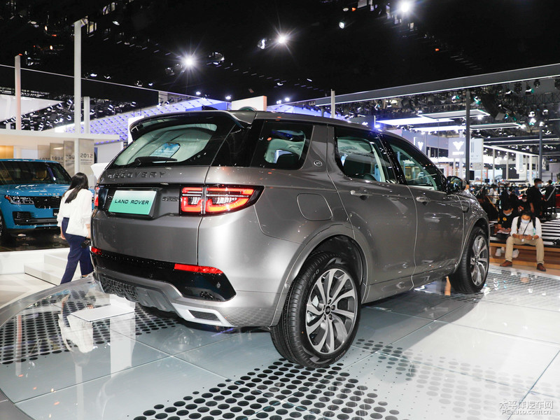 国产路虎发现运动版p300e正式交付 售42.28万元-新浪汽车