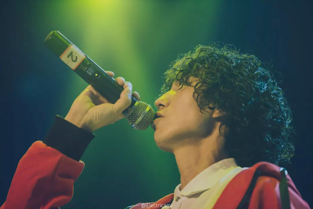 庞麦郎父亲回应儿子被送精神病院希望他放弃唱歌