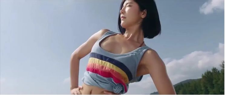 上映,剧情狗血雷人,赵奕欢身材成为唯一看点|巨鲨|赵奕欢|鲨滩_新浪