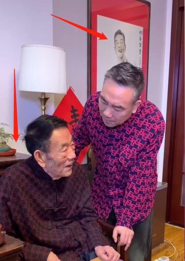 儿子喊话买别墅,秒变黑脸直言没钱,家中红木家具太奢华|杨少华|杨议