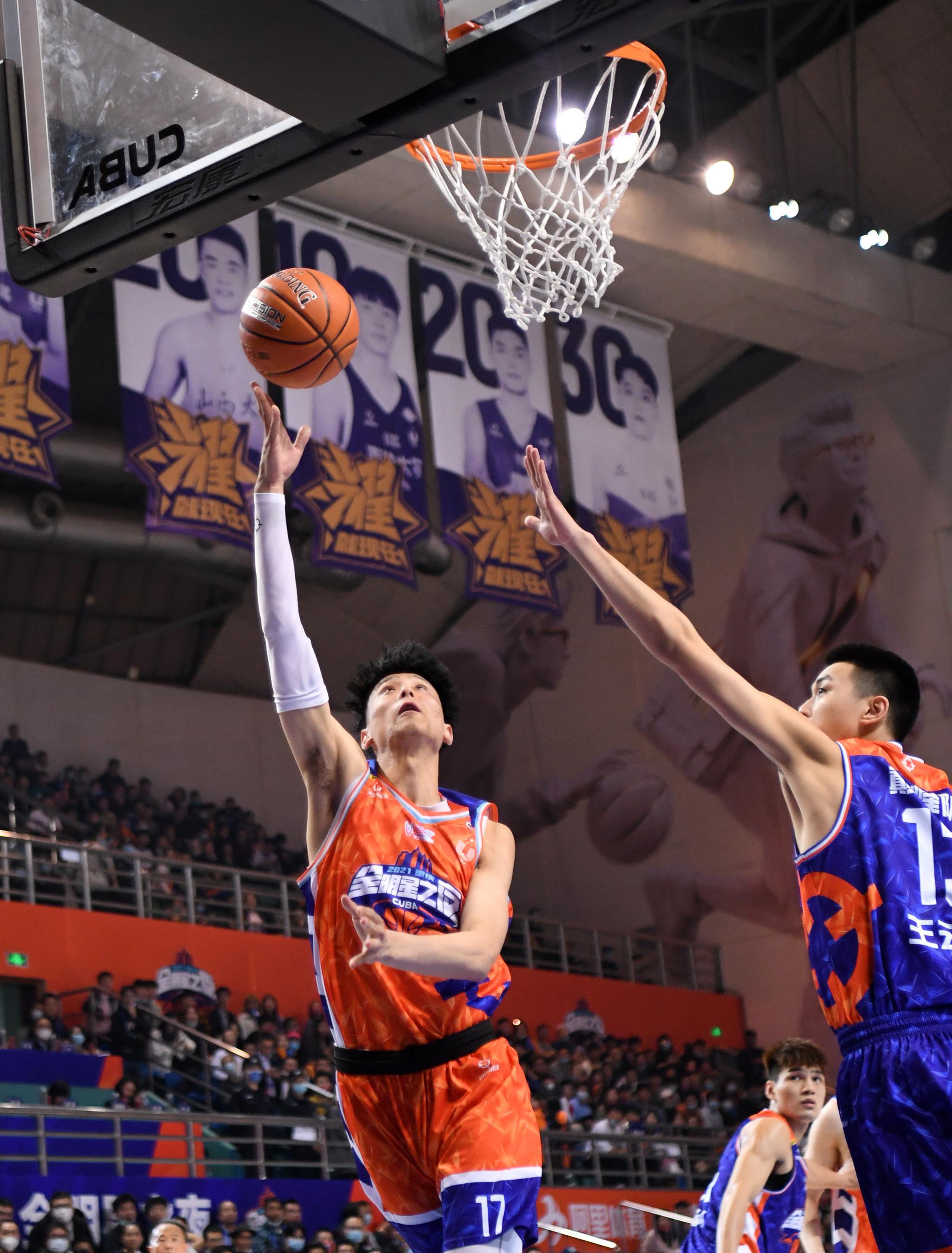 篮球cuba全明星赛巅峰队对阵精英队