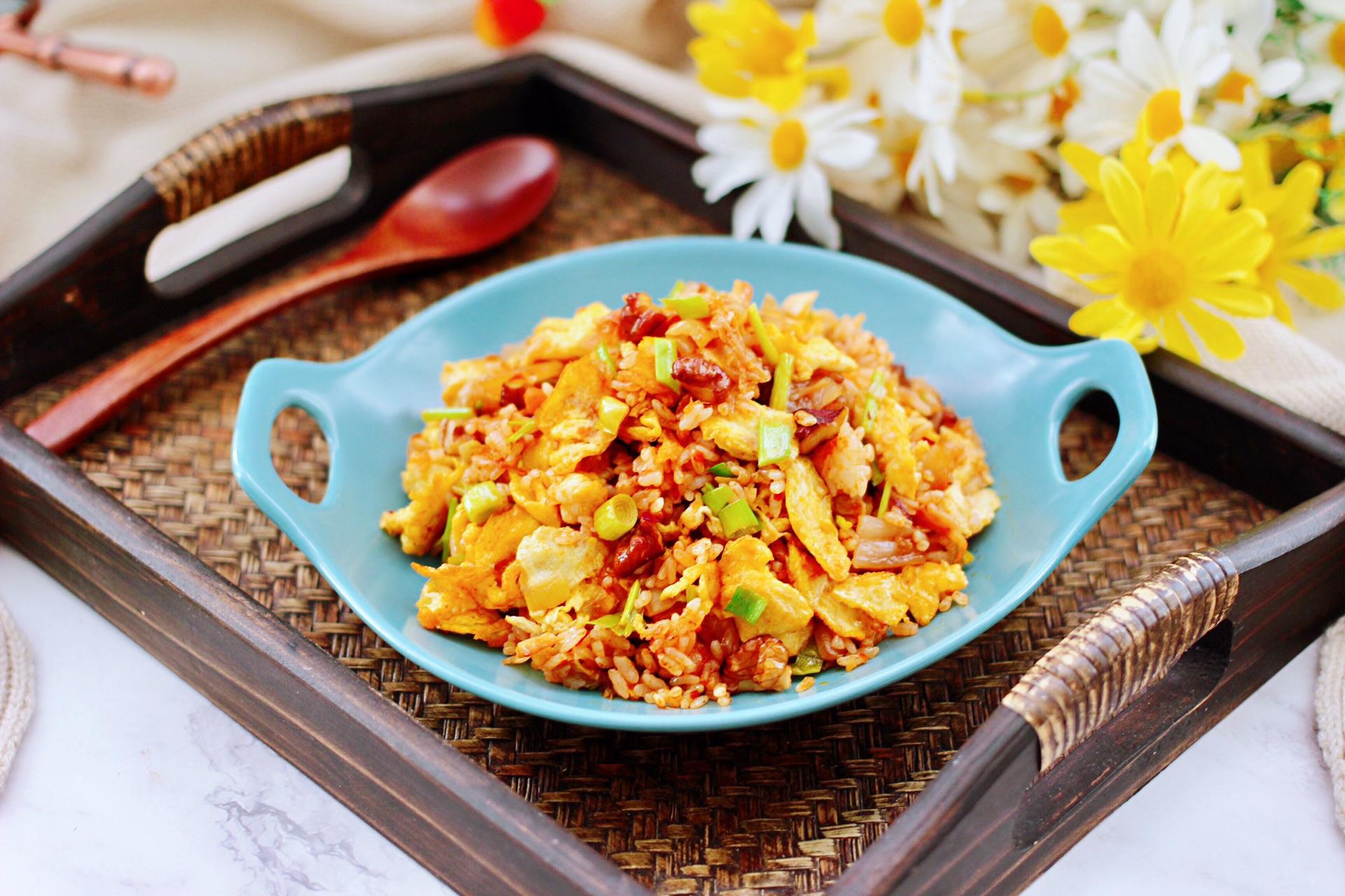 教你营养解馋的泡菜猪肉炒饭,好吃不腻超美味,孩子们都抢着吃