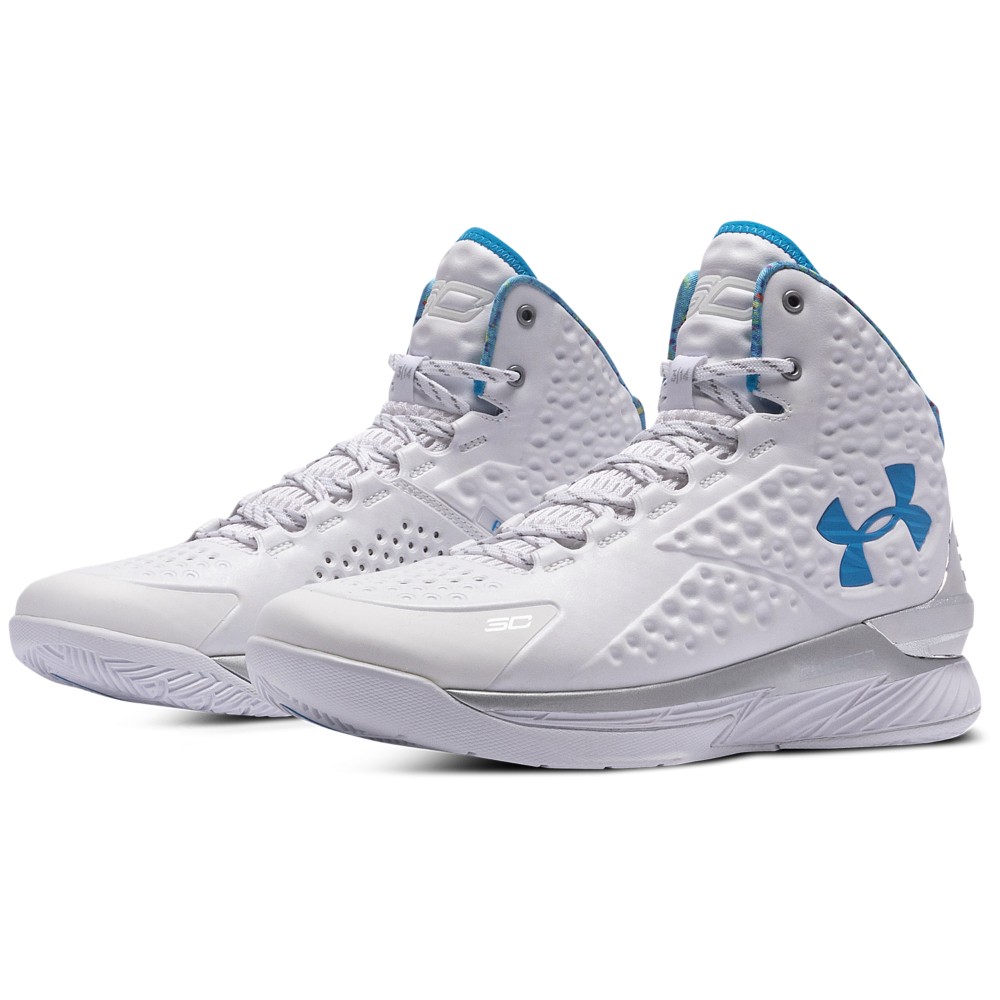 市价高于原价库里初代战靴今早首次复刻生日配色暗藏惊喜