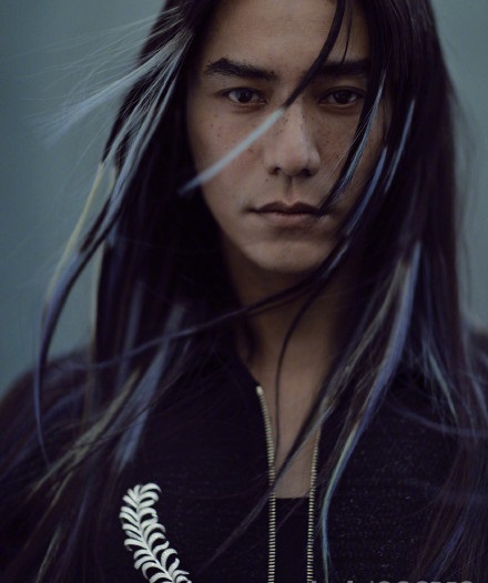 由白宇接替,女主是baby和李沁|风起陇西|邓伦|陈坤_新浪新闻