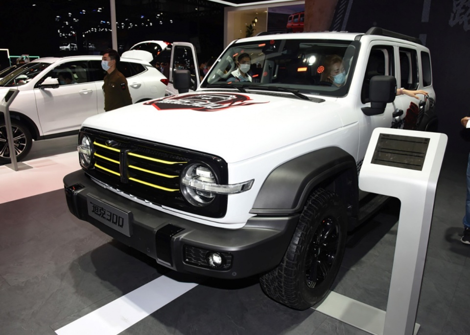 长城越野豪华的巅峰，WEY坦克300刷新了国产越野的高度