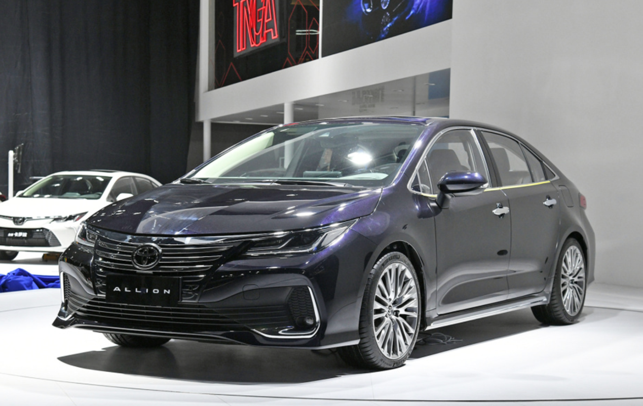 标配丰田智行安全系统,预售价15.18万,丰田亚洲狮4月10日上市