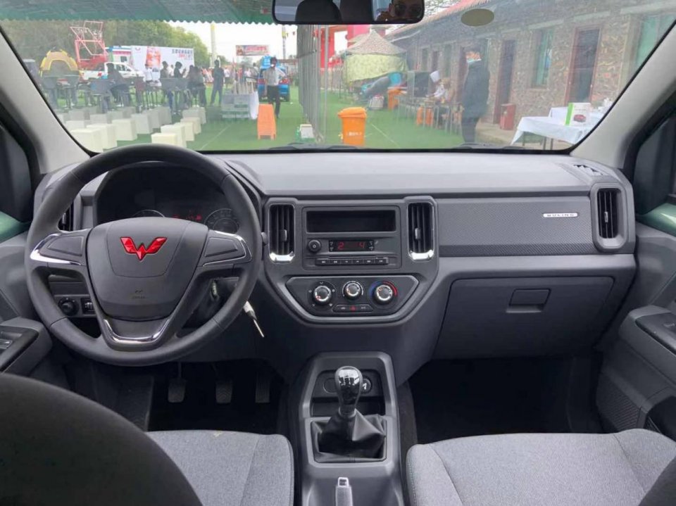 品鉴五菱征途,年轻人的第一辆皮卡